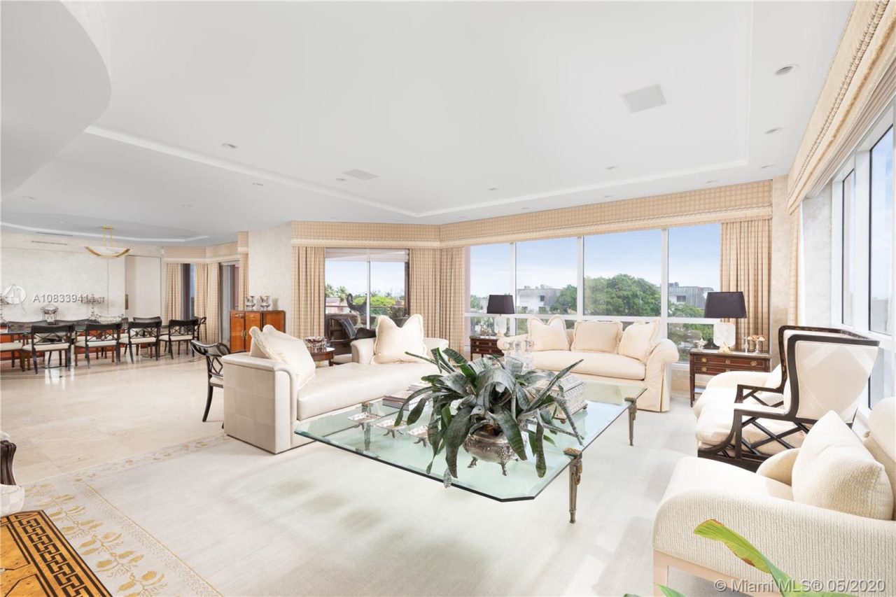 10 Edgewater Dr #4A/3A Coral Gables, FL 33133