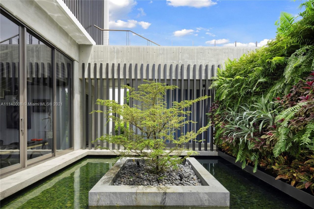 Off-Market Sale in Ponce-Davis Shatters Record: Miami Real Estate: 7832 Ponce de Leon Blvd